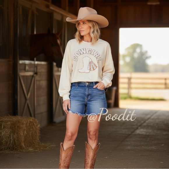 Peach Love California Tops - PEACH LOVE CALIFORNIA Cream cowgirl embellished pull over S M L
